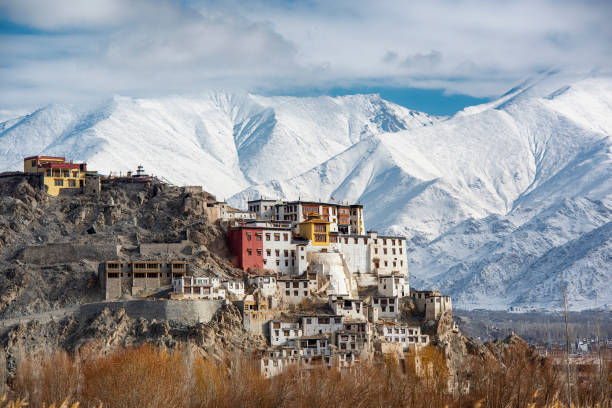 Leh Ladakh Tour Packages from Lucknow | 8N 9D Ladakh Trip