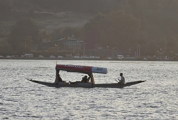 Kashmir Meadow of Flowers Tour Package – 5 Nights / 6 Days